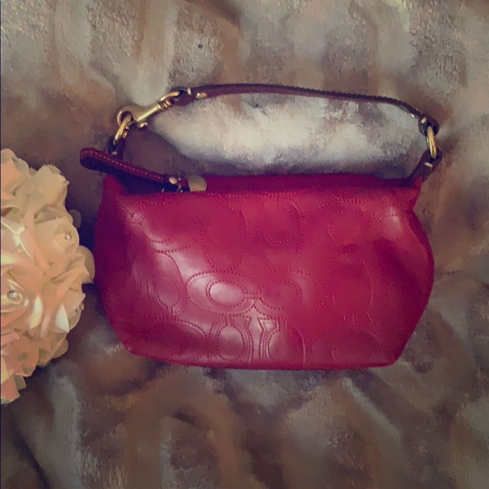 ⭐️COACH⭐️ Deep Crimson red leather Mini-hobo purse